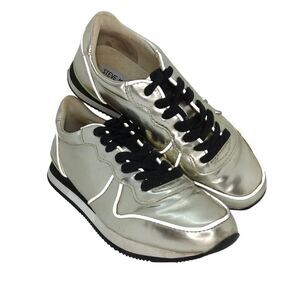 Steve Madden Women's Pre-owned Silver Fashion Sneakers - sz. 6 1/2